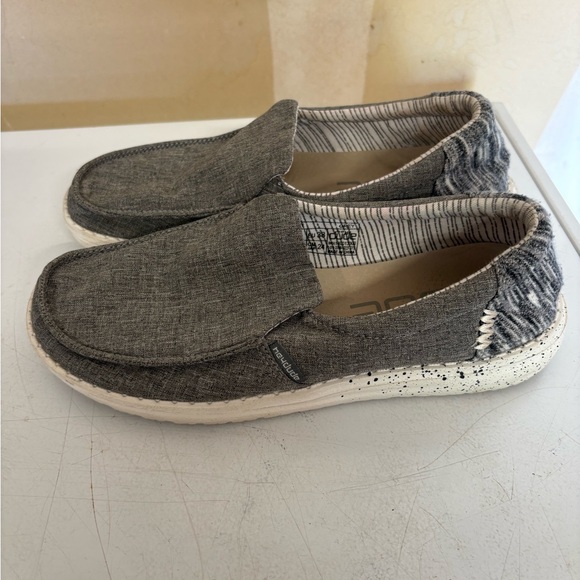 Women’s Size 7 Misty Grey Hey Dudes - Picture 1 of 7